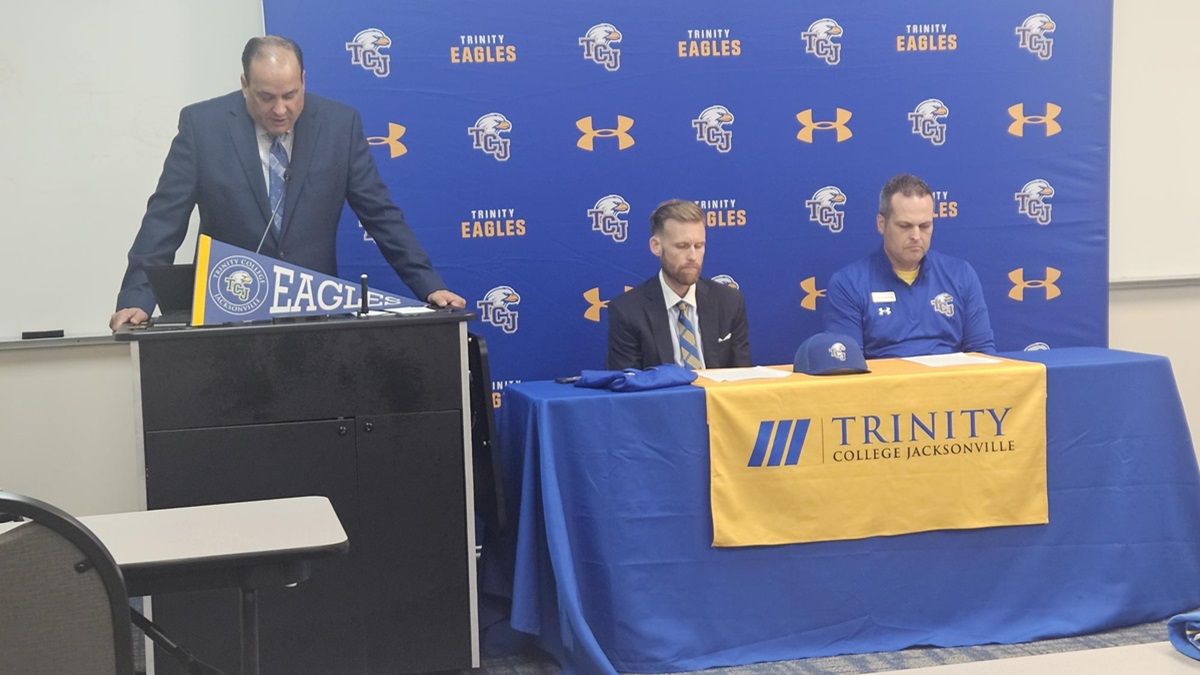 Coach Andrew Smith is introduced to the TCJ community.
